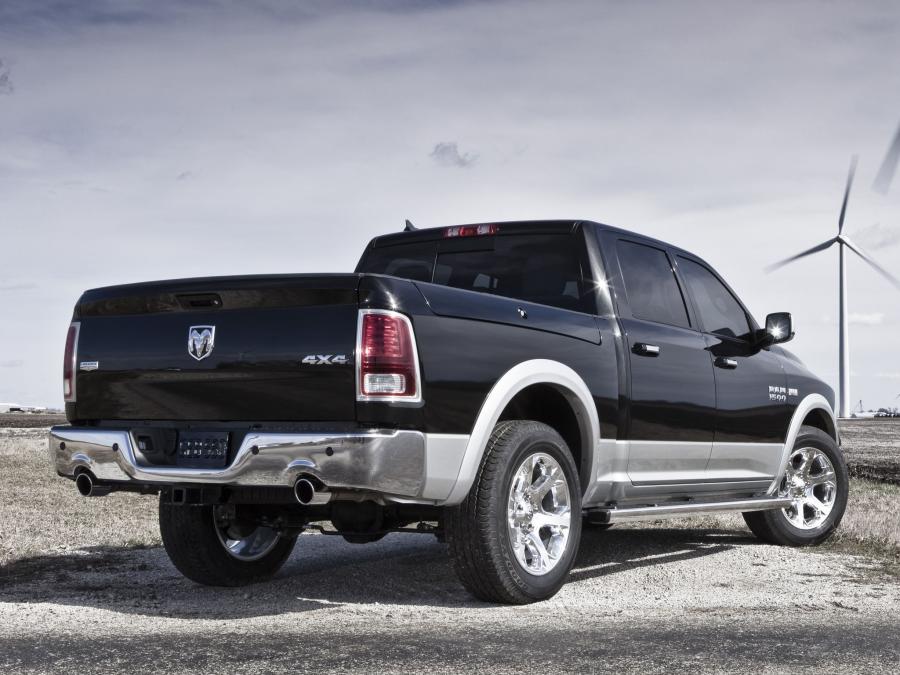  Dodge Ram 1500 Laramie Crew Cab 2012 года  (фото 18 из 30)